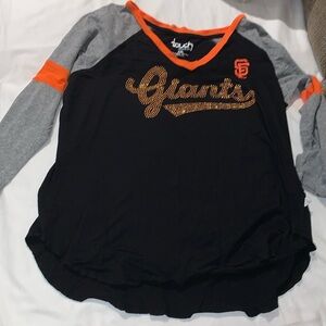 Gently Loved Women's San Francisco Giants 3/4-Sleeve Raglan V-Neck T-Shirt